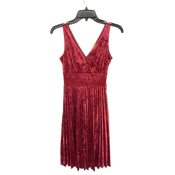 MODCLOTH | Splendorous Spree Velvet Wine Dress XXS - Picture 2 of 8